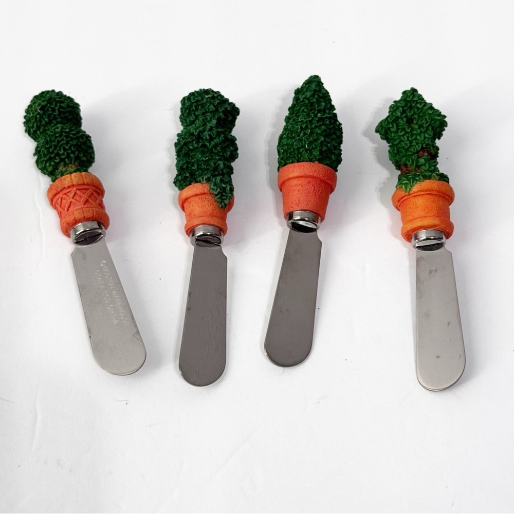 Boston Warehouse Green and Orange Flatware Set for Dining topiary
